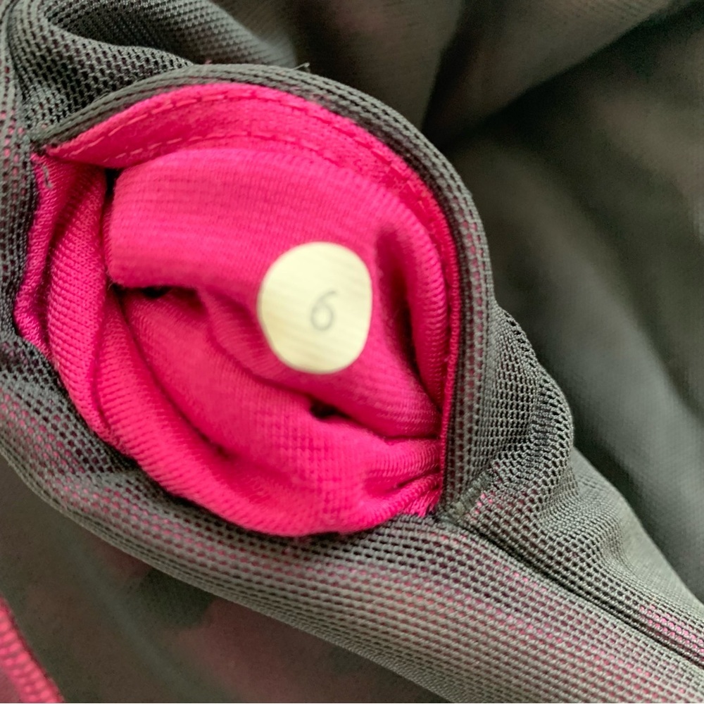 Lululemon Sweaty Endeavor Blooming Pixie Raspberry Mesh Leggings Size 6 - Picture 9 of 12
